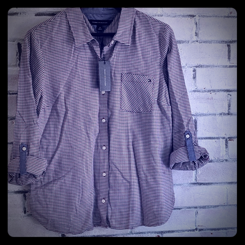 Womens heritage shirt, size Medium